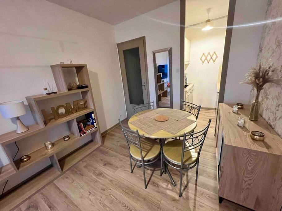 Appartement A 100 M De La Plage St Hilaire De Riez Les Becs سا يْليرْ دو ري المظهر الخارجي الصورة